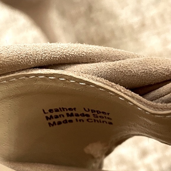JOE’S JEANS Vaughn Latte Suede Leather Heels - Picture 12 of 12